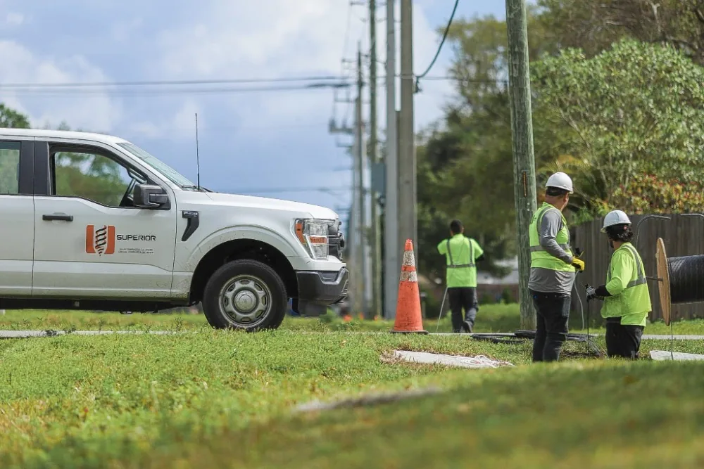 Superior Technologies truck and crew working a live utility corridor